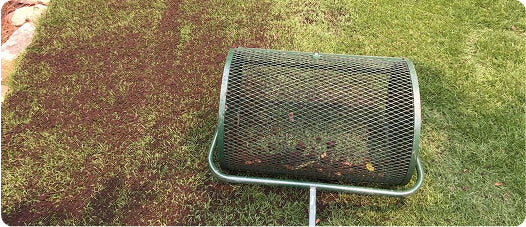 Topdressing to Fertilize Lawns